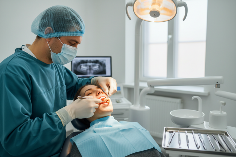 Weisheitszähne entfernen in Zug: 7 häufige Fragen an die Zahnärzte Neustadt Passage